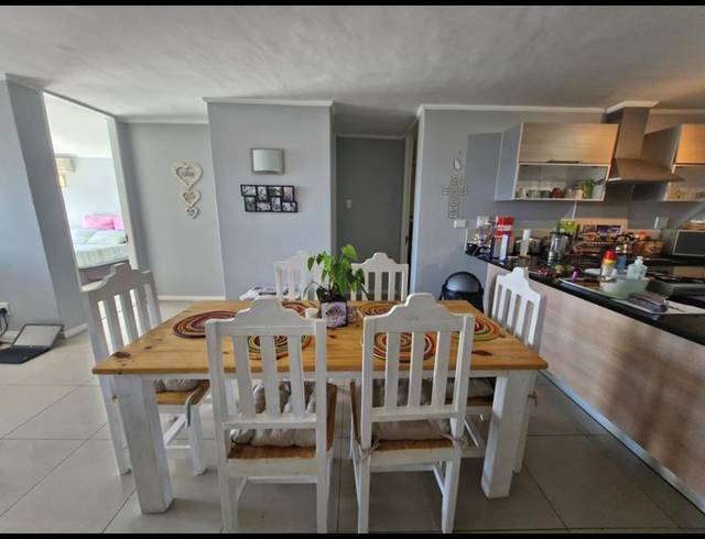 2 BEDROOM APARTMENT FOR SALE IN GANSBAAI CENTRAL